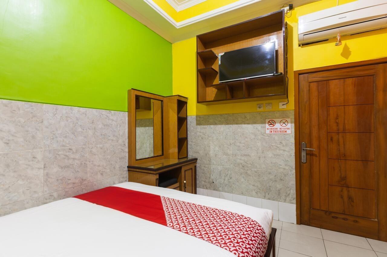 Oyo 3727 Gayatri Sawojajar Hotel Malang